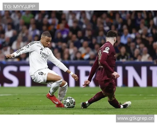 姆巴佩荣膺九月最佳奖杯再破门分享伯纳乌之夜的美妙时刻 姆巴佩荣膺九月最佳奖杯再破门分享伯纳乌之夜的美妙时刻