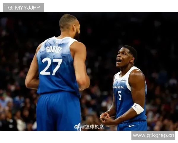 戈贝尔盛赞华子具备最佳防守阵容潜力能胜任各个位置的防守任务 戈贝尔盛赞华子具备最佳防守阵容潜力能胜任各个位置的防守任务