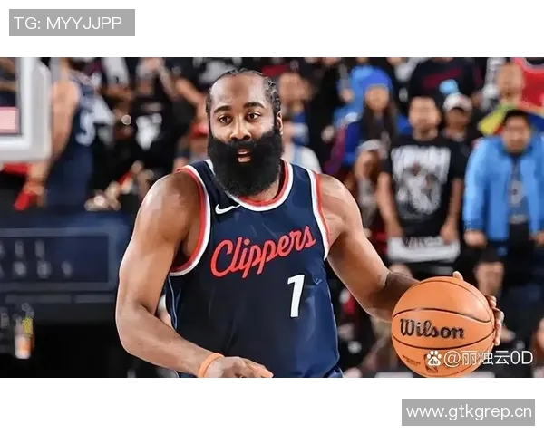 卢教练谈球队阵容深度期待通过比赛磨合轮换与化学反应