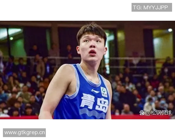 杨瀚森第三节神勇表现五投五中砍下十四分展现全面能力