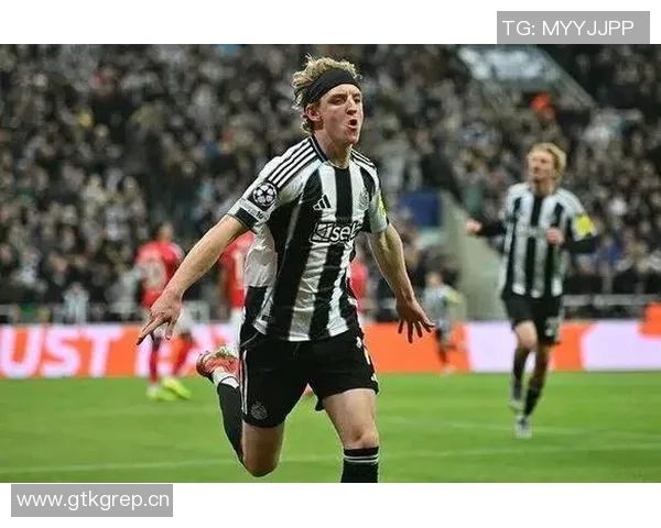 疯狂进球夜9场比赛共计43球三队单场狂轰6球以上 疯狂进球夜9场比赛共计43球三队单场狂轰6球以上