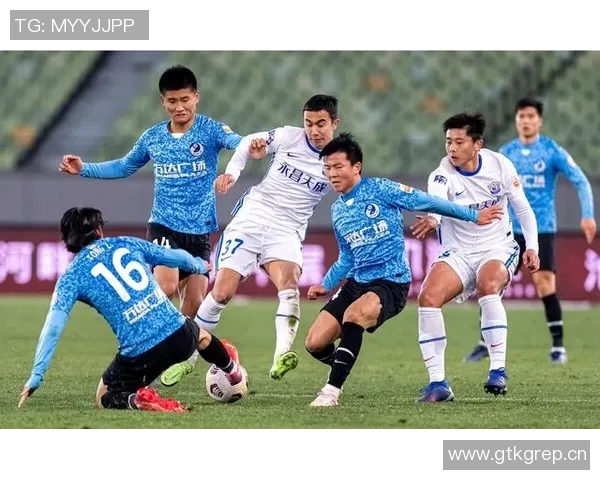 海港再战大连人能否重现两年前中超夺冠辉煌时刻