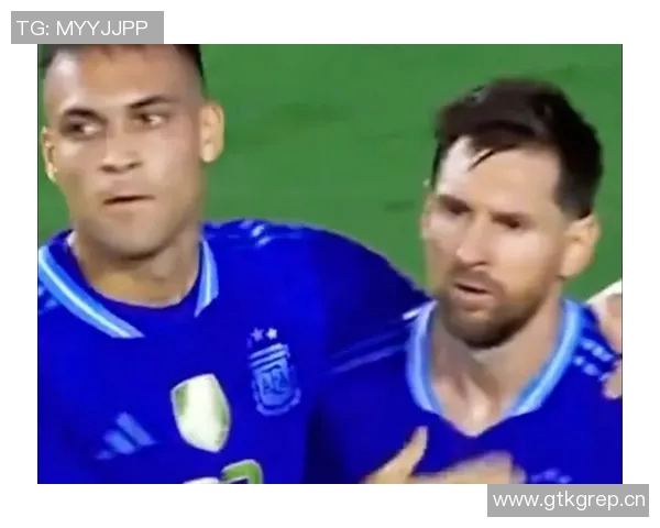 梅西射门击中横梁后麦卡利斯特破门助阿根廷领先1-0