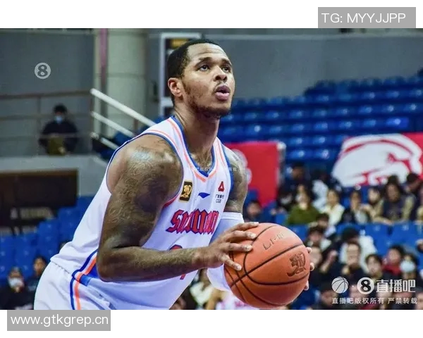 亨特对阵旧主表现出色9投6中斩获16分4篮板2抢断三分命中率50 亨特对阵旧主表现出色9投6中斩获16分4篮板2抢断三分命中率50