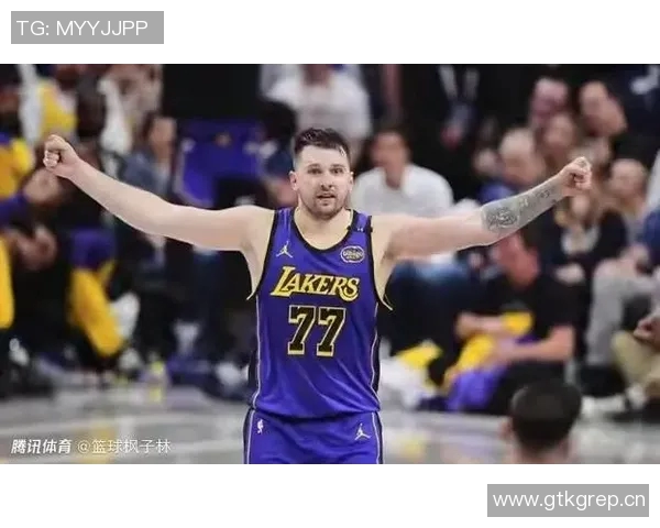 无詹与里对东契奇的影响分析雷迪克称他表现出色队友纷纷效仿