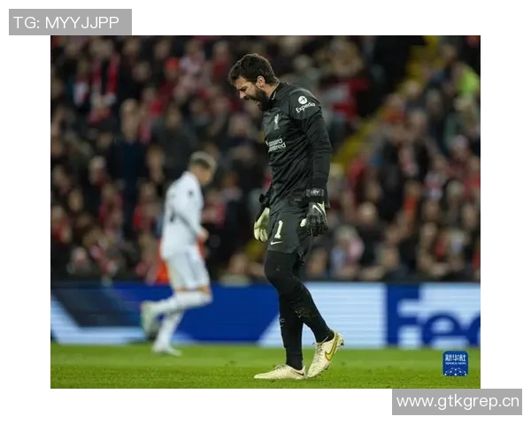 莫伦特斯谈维尼修斯与门将碰撞事件强调偶然性并分享个人经历