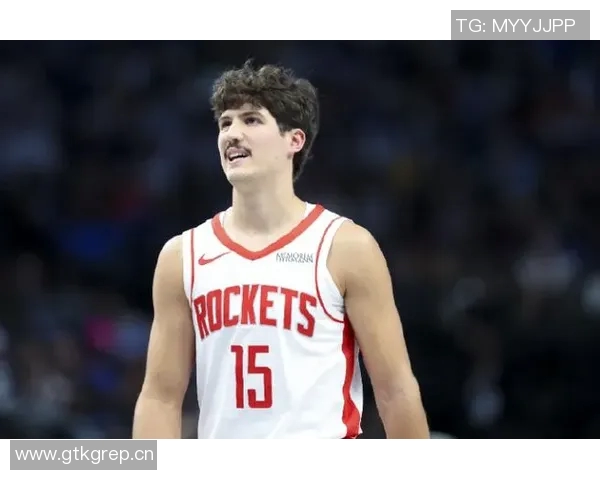 鹈鹕三分手感冰凉仅命中五球半场苦战火箭仅落后一分