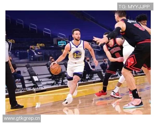 普林斯与波蒂斯梦游表现不佳合计仅得2分三分球全失落败难逃困境