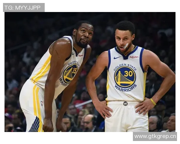 KD谈转会勇士后轻松打球体验称老雷霆队友多为单一功能型球员