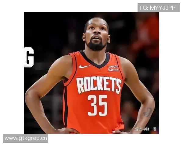 杜兰特分析两战爵士差异强调减少失误与三分防守不足 杜兰特分析两战爵士差异强调减少失误与三分防守不足