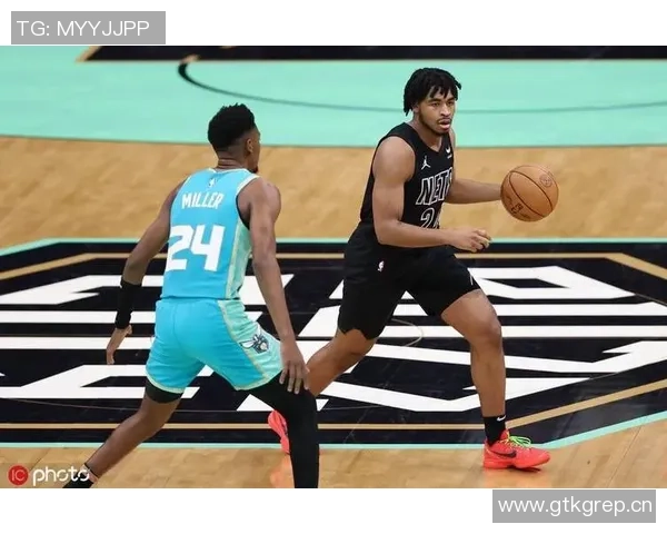 迈尔斯布里奇斯表现出色19投10中斩获24分9篮板8助攻助球队争胜