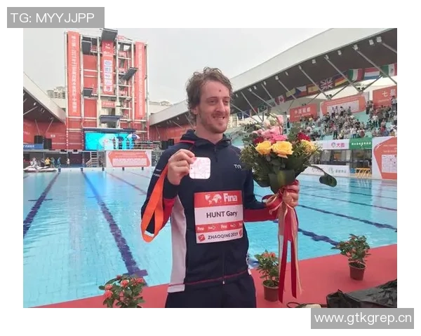 亨特高效表现助球队获胜13投7中三分球命中率高达43贡献17分4板4助