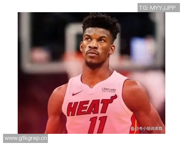 戴维恩米切尔称赞阿德巴约团队凝聚力强调球队团结精神