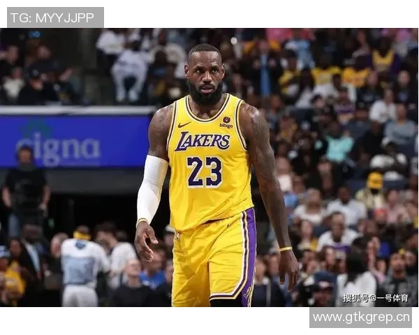 詹姆斯展望新赛季强调开拓者与爵士的潜力与悬念 詹姆斯展望新赛季强调开拓者与爵士的潜力与悬念