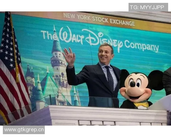 比克斯塔夫分享应对犯规困扰的策略与团队努力掌控局势的经验 比克斯塔夫分享应对犯规困扰的策略与团队努力掌控局势的经验