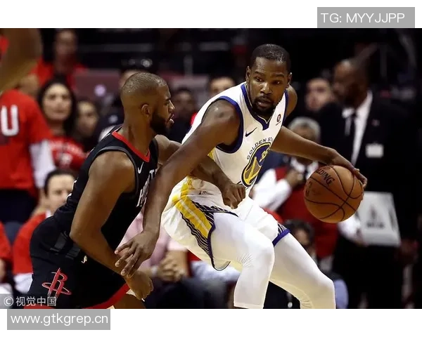 小莫布里表现平平16投仅中6得14分8板5助3断1帽正负值13