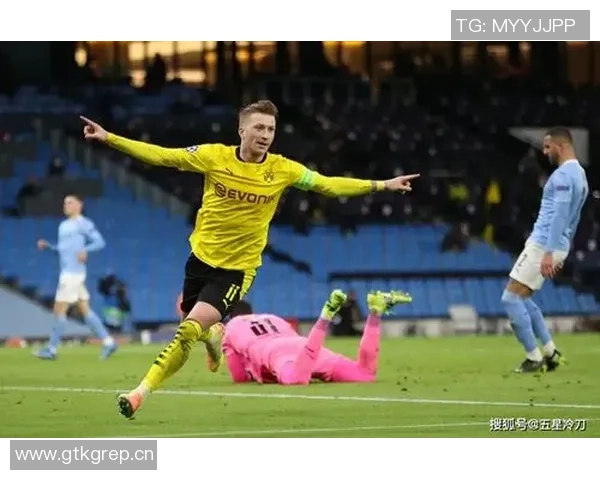 多夫比克点球失误连连苏莱替罚仍遭扑救无缘帽子戏法 多夫比克点球失误连连苏莱替罚仍遭扑救无缘帽子戏法