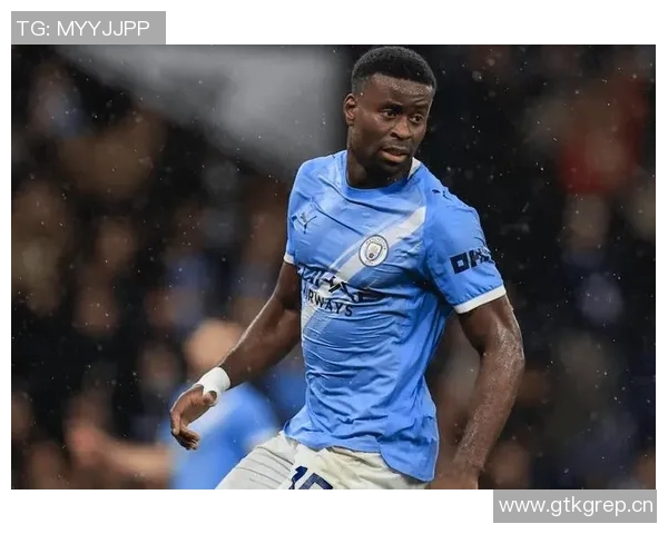 曼城官方宣布新援格伊加盟将身披15号球衣征战新赛季