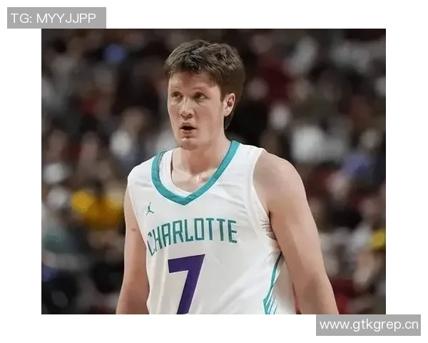 谢泼德谈信任对投篮决策的积极影响与自信心提升 谢泼德谈信任对投篮决策的积极影响与自信心提升